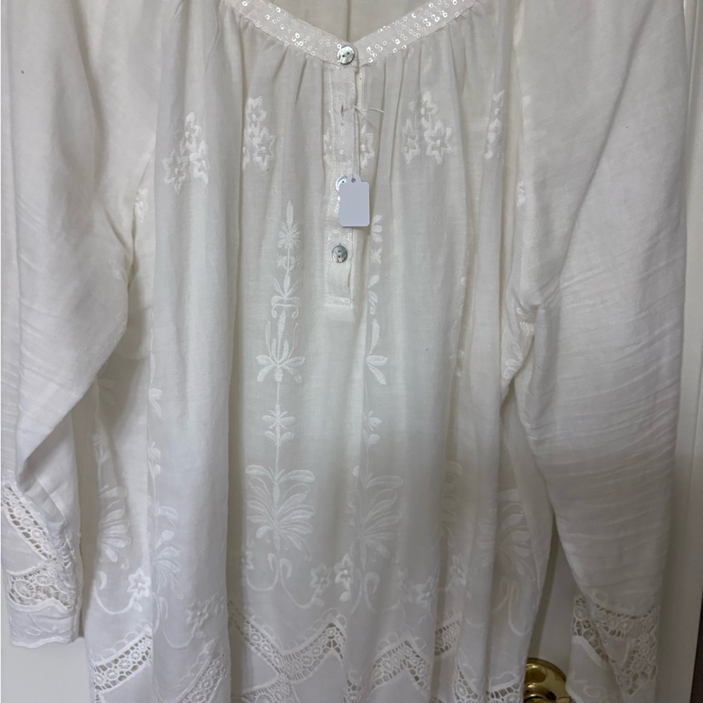 Krazy Kat Cream Blouse